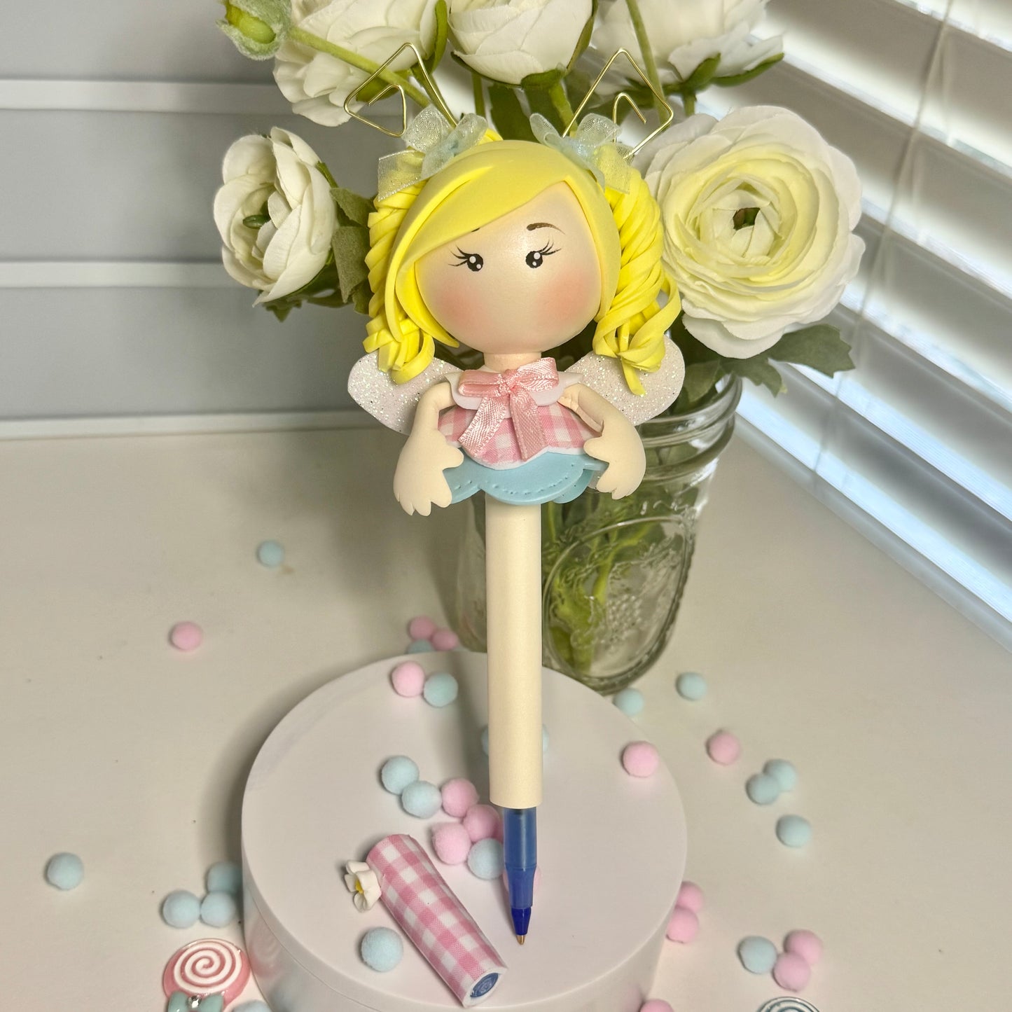 Golden Sunshine Fairy Fofupluma – Handcrafted Decorative Pen (Fofupluma Hada Rayo de Sol – Bolígrafo Decorativo Hecho a Mano)
