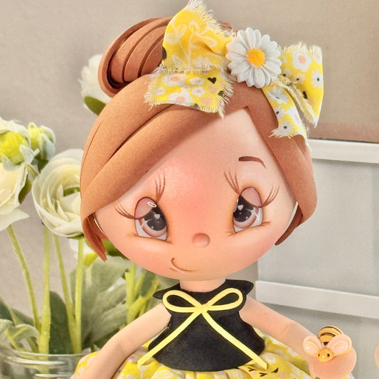 Amber Fofucha Doll - 9 inch Handmade Collectible Art | 23cm Muñeca Fofucha Amber - Arte Hecho a Mano